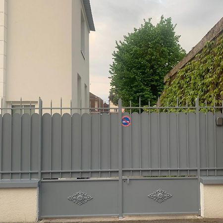 Joli T2 Jardin Parking Proche Gare Centre Ville Dijon Kültér fotó